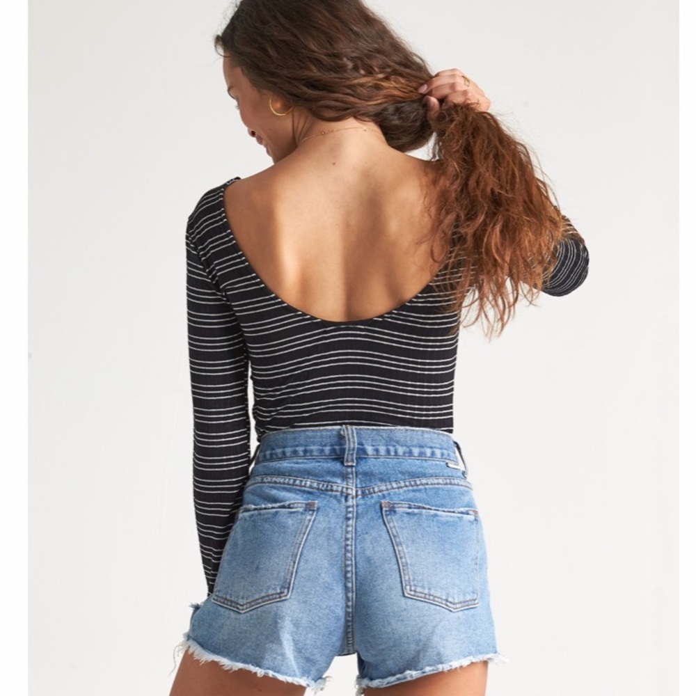 COPY - Billabong scoop back top